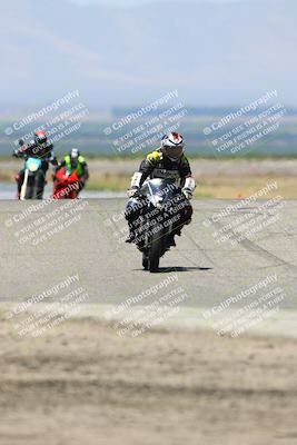 media/May-25-2025-Lets Ride (Sun) [[0ff033e448]]/C Group/1140am (Grapevine)/